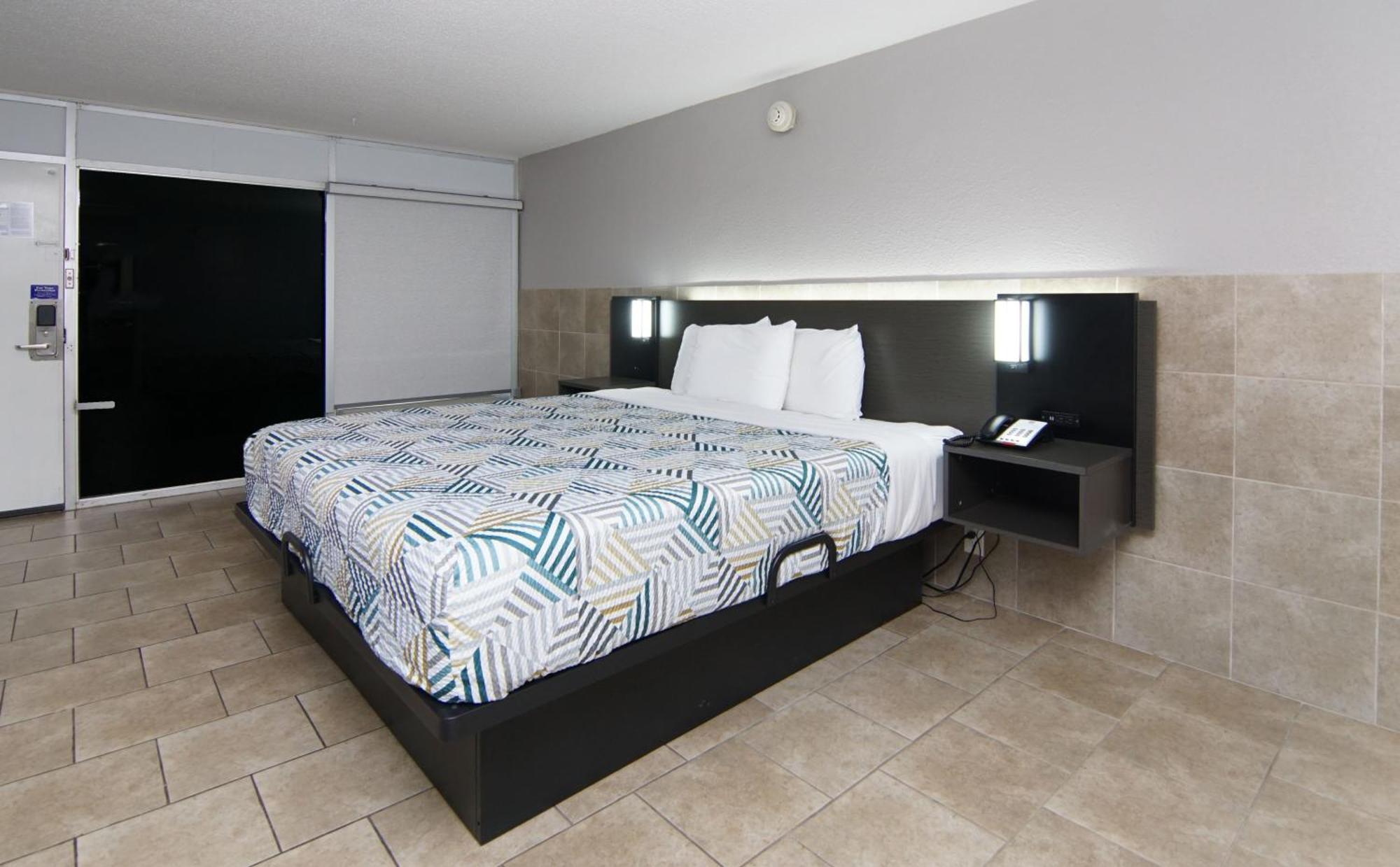 Motel 6 Mesquite, Tx Town East Экстерьер фото